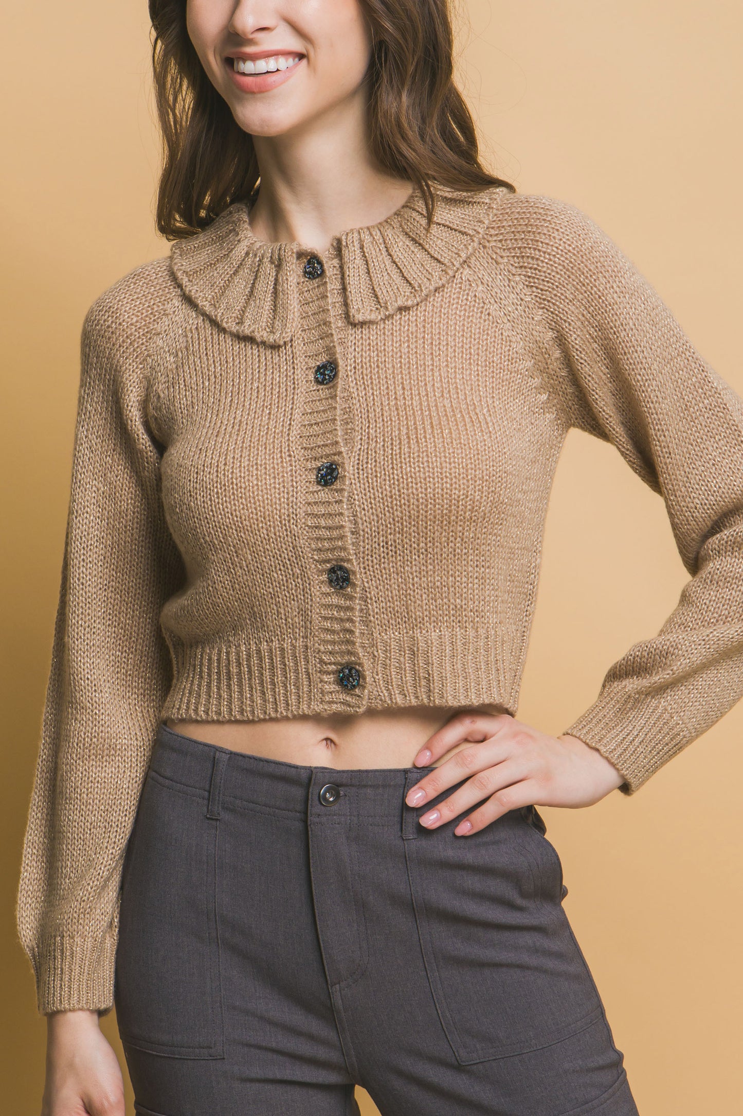Mid Crop Short Collar Sweater