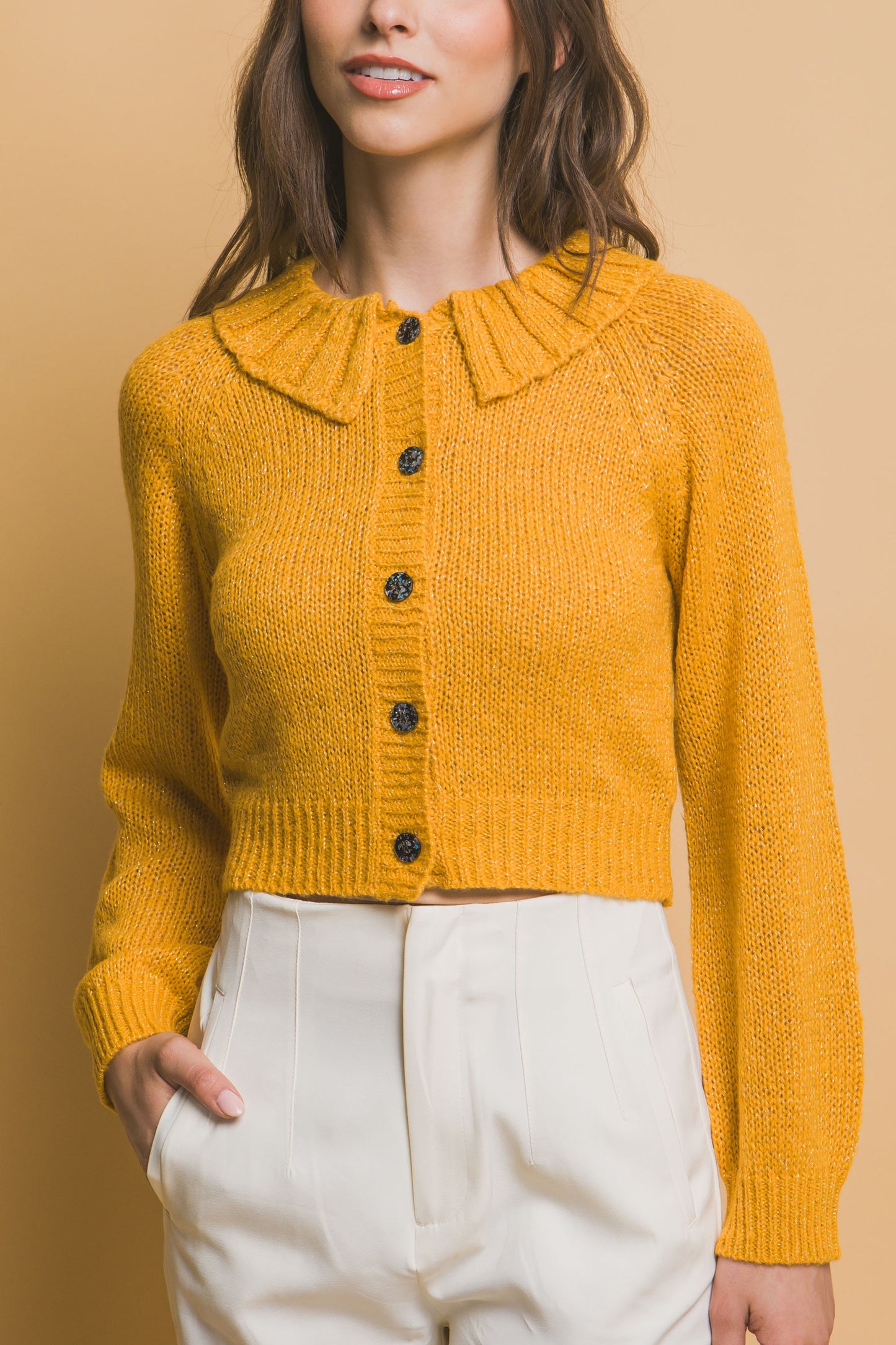 Mid Crop Short Collar Sweater