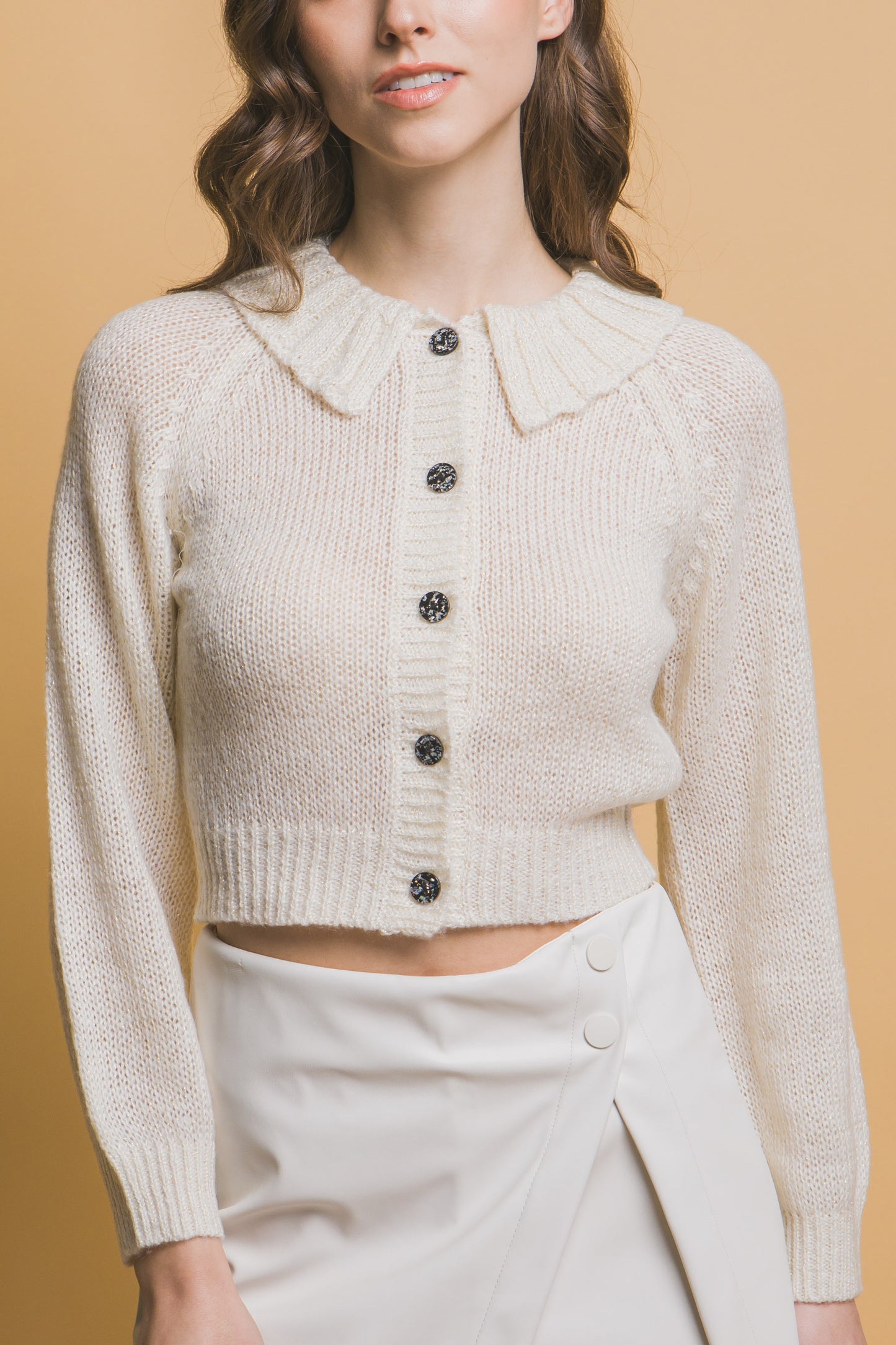 Mid Crop Short Collar Sweater